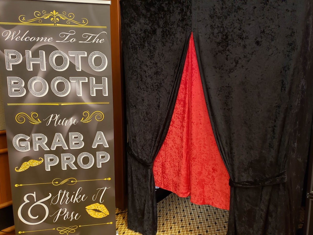 In A Snap Photobooths | Photo booths for Mt. Pleasant, Midland 